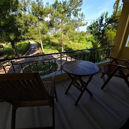 Appartement Alexandra 9 *