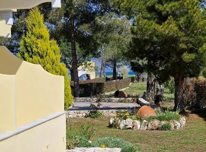 Alexandra 9 * Lefkimi